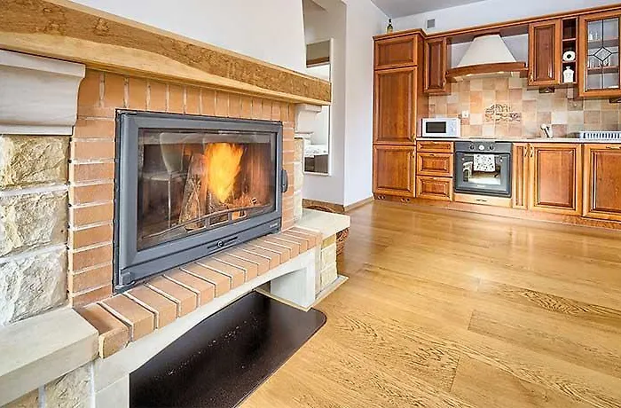 アパート Madera Polna *